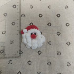 圣诞老人  胸针  毛线编织  纯手工  毛线钩织  标价为2个的价格