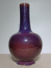 红釉窑变瓶