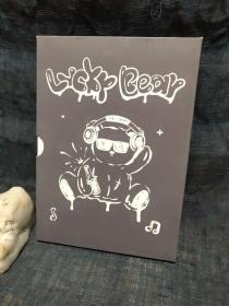 LuckyBear 严浩翔
共41张82页，演出照、漫画。
图4－6瑕疵
云朵2左