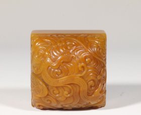 精品.清“戴熙”款寿山田黄石手工雕刻螭虎纹四方印章