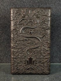 旧藏小叶檀木满工高浮雕单龙纹盒子 长39.5厘米，宽23.5厘米，高11厘米 重3.57公斤【61号】