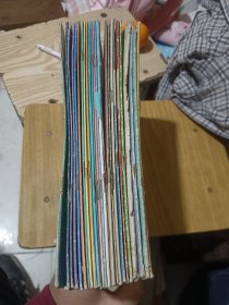 25册青少年书法合售：青少年书法1987年第7期；青少年书法1988年第4、6、8、10期；青少年书法1990年第1、6、9期；青少年书法1991年第4、12期；青少年书法1992年1-12期（缺3、8期，第2期缺后封）；青少年书法1993年第6、7、9、10期；青少年书法1995年第6期