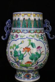 瓷器，老窑瓷，雍正斗彩开窗花卉纹双耳尊 宽16.3厘米高20.3厘米，， 编号1700k609558.