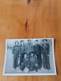 1959年4月北京东单业余体校青少年女子篮球队老照片，保真原版照片，背面有字。