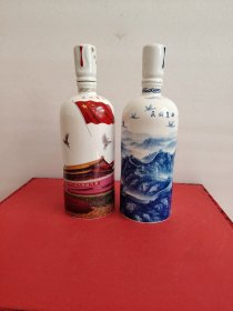 中国梦酒瓶一对，每个3斤装