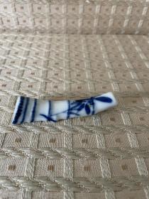 日本回流 筷置 笔搁 青花 手绘 发色漂亮 竹节造型 年代物品 有其它拍品，满二百送此筷置 笔搁 文房用具