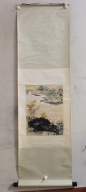 陶一清（1914-1986）画心尺寸47x34，斋号补斋，祖籍上海，现代著名山水画家。中央美术学院教授。中国画研究会副会长。该作品保真手绘。八十年代原装原裱立轴作品，