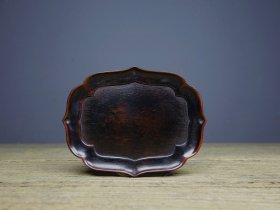 旧藏檀木精工雕刻 茶杯垫 尺寸：长10cm宽8cm高1cm 重量：30g