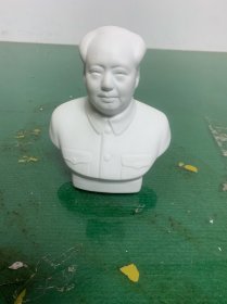 景德镇五六七磨砂人物塑像摆件