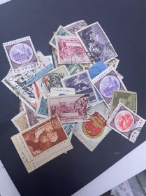 老邮票一堆约43张大部分纪特邮票整体可以大部分保存可以个别小瑕疵 一起打包便宜出