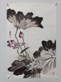 国画荷花条幅 右边有个小裂