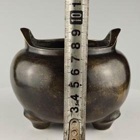 古董  古玩收藏 铜香炉 尺寸:长宽高 11/11/9厘米
重量:1.3斤 （包浆老气自然完美）