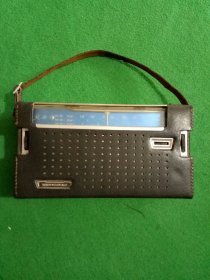 熊猫牌B-802-1型3波段8晶体管收音机
