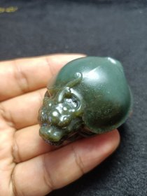 新疆和田玉龙龟且末料手把件纯手工雕刻