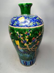 法花彩梅瓶