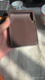 端砚老宋坑一片红门字方砚，料子纯净，锋芒好。