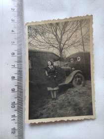 二战德军护士老照片 二战德军美女老照片 德军士兵肖像照 二战德军老照片 德国老照片 二战老照片 德军照片 照片长8.5厘米，宽6厘米