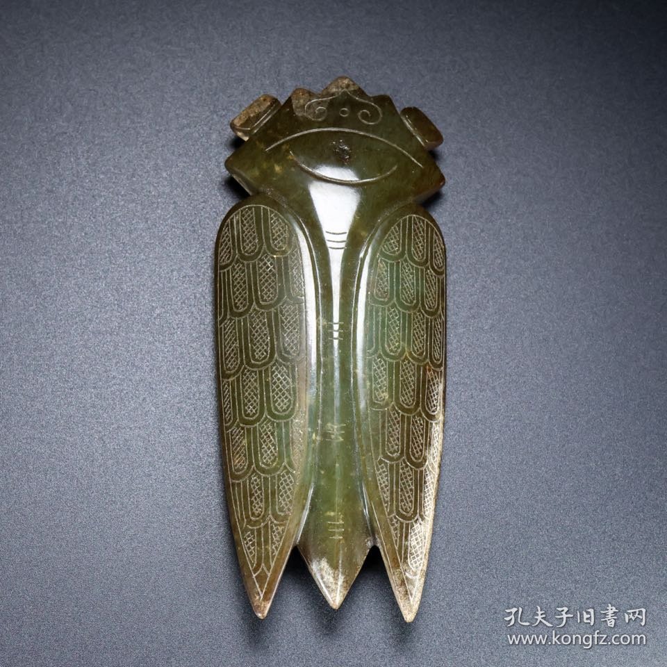 精品和田玉 ，蝉，玉质细腻，包浆厚重，沁色入骨，雕工精细，品相完美，细节如图，长5.5宽1.5高13厘米，总重200克，