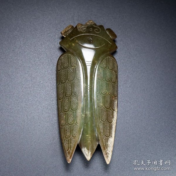 精品和田玉 ，蝉，玉质细腻，包浆厚重，沁色入骨，雕工精细，品相完美，细节如图，长5.5宽1.5高13厘米，总重200克，