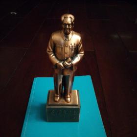 毛泽东铜像