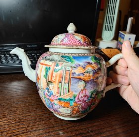 欧洲回流 清代粉彩侍女童子人物茶壶