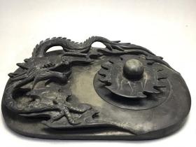 飞龙绿端砚，重约2920g，26×19.5×4.2cm