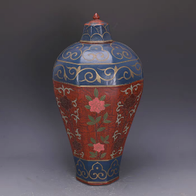 官窑青花描金彩绘花卉纹梅瓶