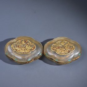 珍宝旧藏镶嵌水晶胭脂水粉盒一对