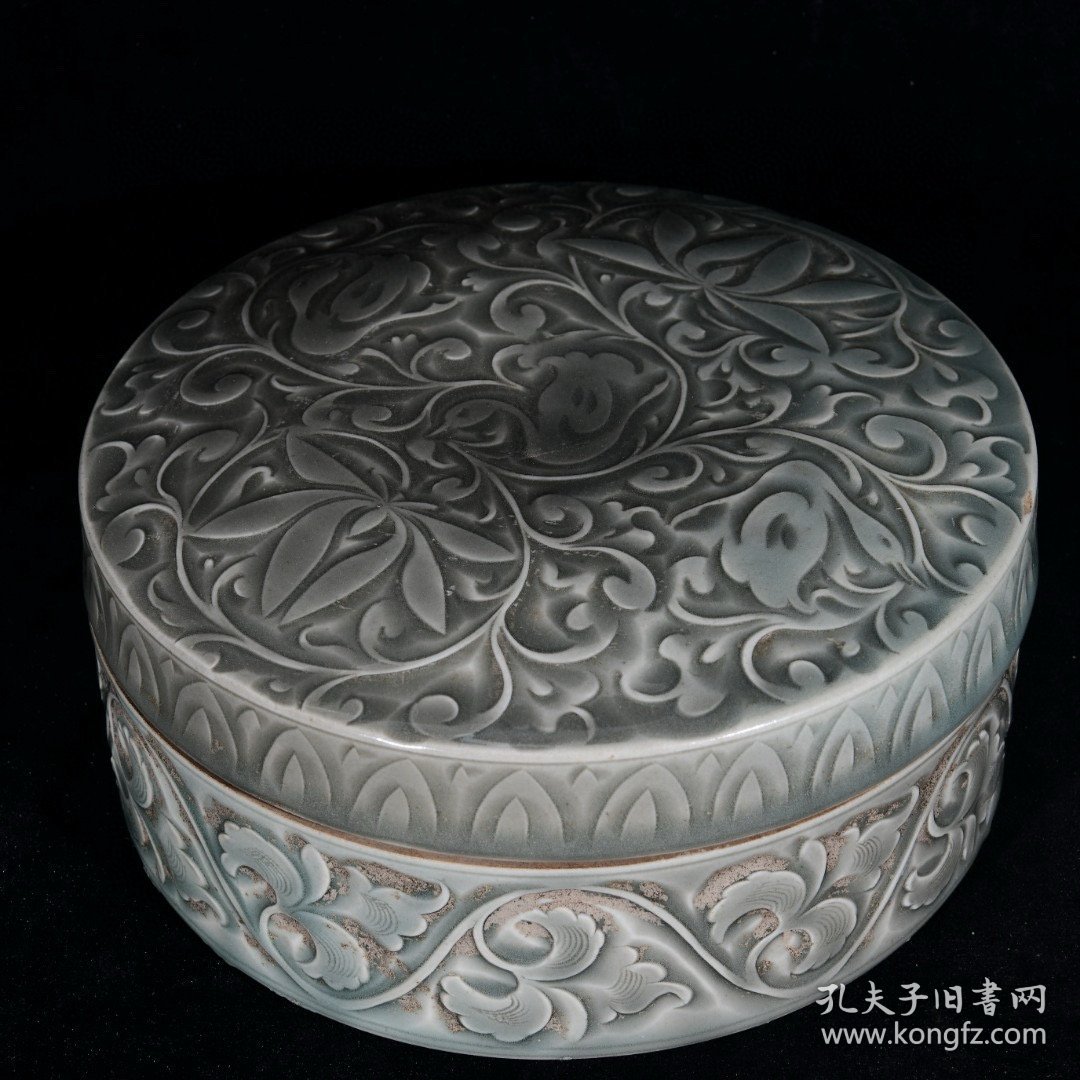 晋唐古越窑秘色青瓷刻花缠枝莲鹅鹅鹅捧盒 高10径20厘米2