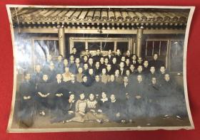 50年代初梅兰芳、田汉、夏衍、林默涵、新凤霞、白杨、苏绣文、金山、黄宗江、黄宗英、吴茵、吴祖光等50余位名家合影特色银盐老照片