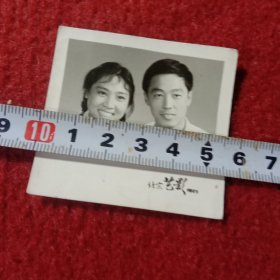 老照片:北京艺影，恩爱夫妻。