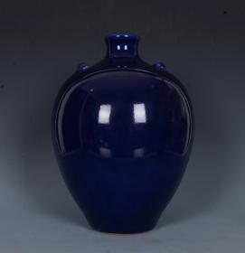 清乾隆单色釉宝石蓝釉梅瓶    30x21