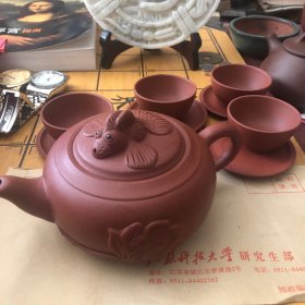 年年有余、富裕紫砂茶壶一套260元