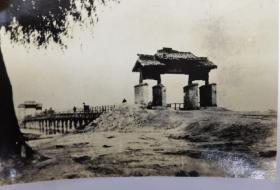 清末或民初陕西咸阳城附近的古桥老照片