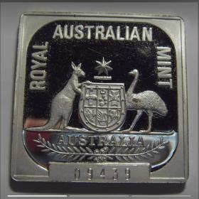 澳大利亚 徽 正方形 16.36克银章