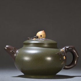 回流 紫砂民国绿堆雕寿桃钮茶壶