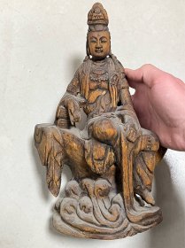 木头佛像