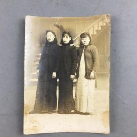 民国时期时尚美女三姐妹照片