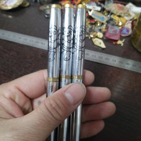 英雄283型书法美工钢笔三只合售/1990北京亚运会吉祥物