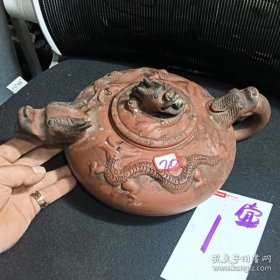 一线收货、有些年份的一把超级大龙壶…品相完整，清理一下非常漂亮！款自鉴