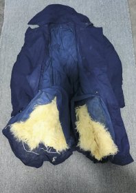 羊毛大衣