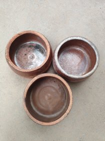 敞口粗瓷钵三只