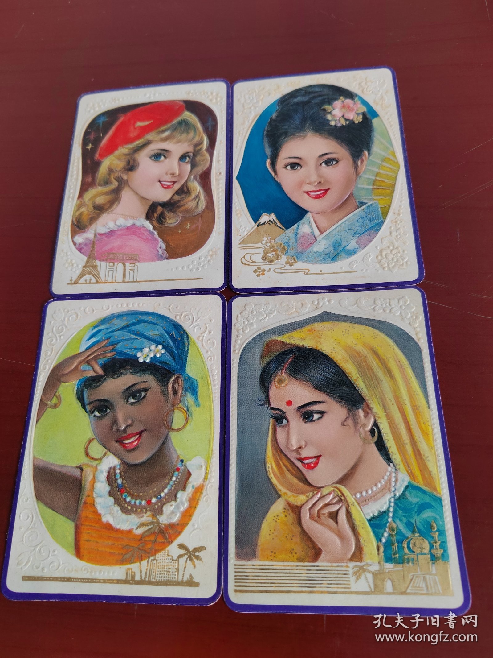 1980年年历片，世界美女4张一套。