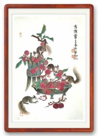 吉利图 33×50厘米，宣纸软片未裱，装框图为效果图。 张谦原名张勇，字文进，号天东人，又号游心堂主。张宝珠先生入室弟子，早年随王炳龙老师学习花鸟。现为中国美术家协会会员，山东省美术家协会会员，山东画院画师，中国画创作研究院院聘画家，肥城市第九届十届政协委员。1968年生于山东肥城。2014年考入北京大学艺术学院中国画方向研究生班，就读于范扬工作室