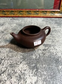 无盖紫砂壶一把