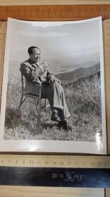 【旧时光影】已卖，毛主席在庐山，1961年拍摄 。长20cm，宽15cm 。收藏真品，售出概不退换。