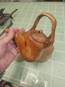 根雕崖柏（茶壶）