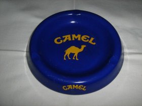 怀旧收藏，两个一起出———八九十年代骆驼camel 马口铁烟灰缸 两个