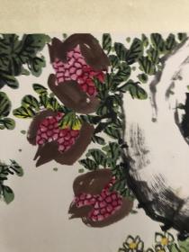 张国恩，号定远，字三梅占，别号五钱。祖籍河北保定，1957年11月出生于上海。上海市政协常委[1]、农工党上海市委委员、上海中青年知识份子联谊会理事、市政协书画院画师、上海市书法家协会会员、吴昌硕艺术研究会会员、吴（昌硕）门第四代传人、著名书画家。[2