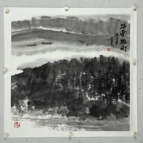 李贵   68/68  托片
字墨生，1963年生于黑龙江省鹤岗，徐悲鸿再传弟子，职业画家。现为国家一级美术师、国礼画家中国花鸟研究会理事、徐悲鸿艺委会委员、香港文联美术家协会会员、中国书画家协会会员、北京大家美术馆馆长、北京黄城尚品美术馆副馆长、中国华夏万里行书画家协会研究员、中国少数民族美术促进会会员、黑龙江省美术家协会会员、黑龙江省书法家协会会员、名家作品鉴赏家。